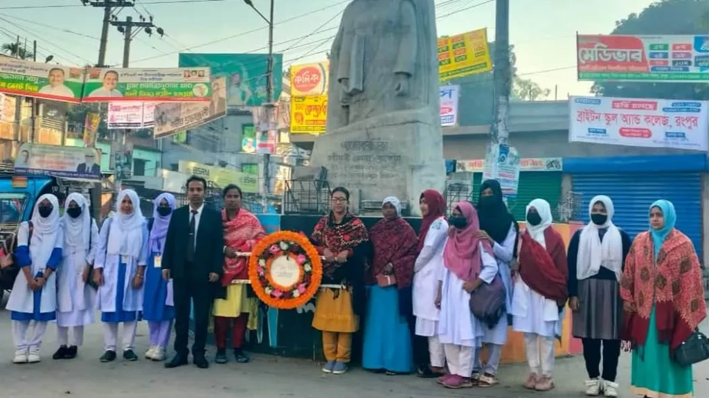 বেগম রোকেয়া দিবসে নিপীড়ন বিরোধী নারীমঞ্চের শ্রদ্ধাঞ্জলি নিবেদন